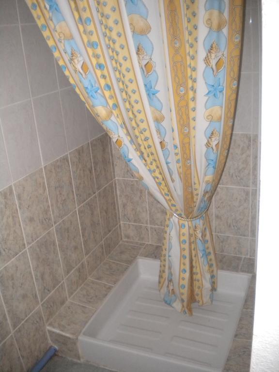 Hotel L'Acropole Nissan-lez-Enserune Szoba fotó