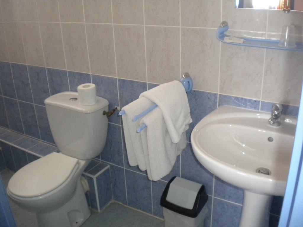 Hotel L'Acropole Nissan-lez-Enserune Szoba fotó